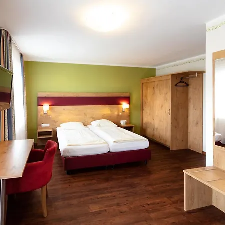 Herzog Hotel Neumarkt am Wallersee